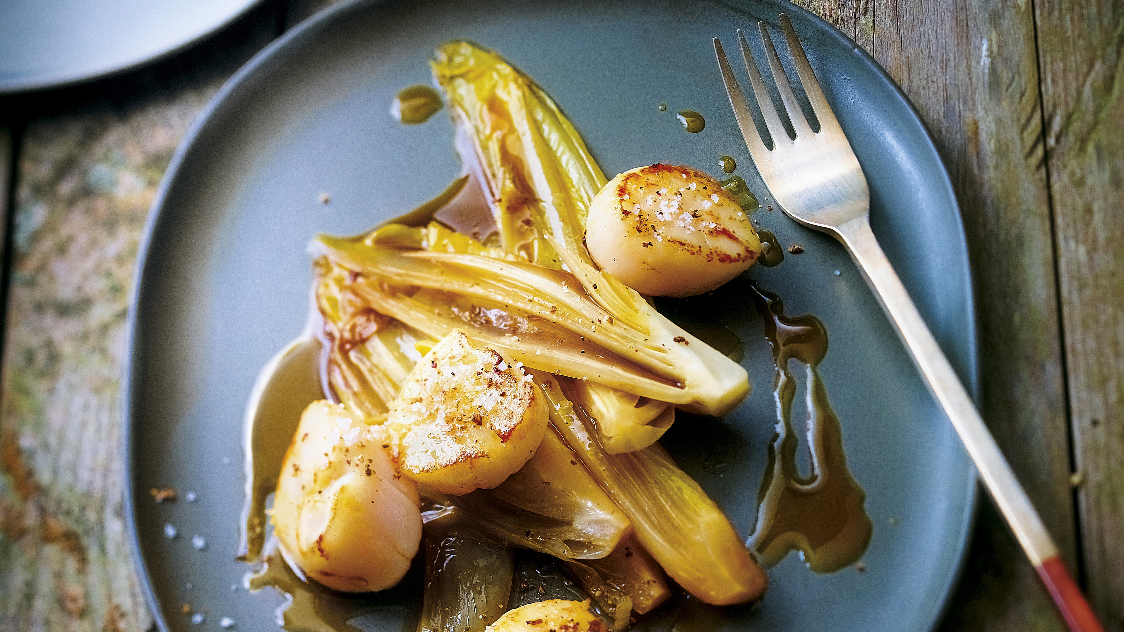 Recette De Petoncles Aux Endives Braisees Sante Magazine