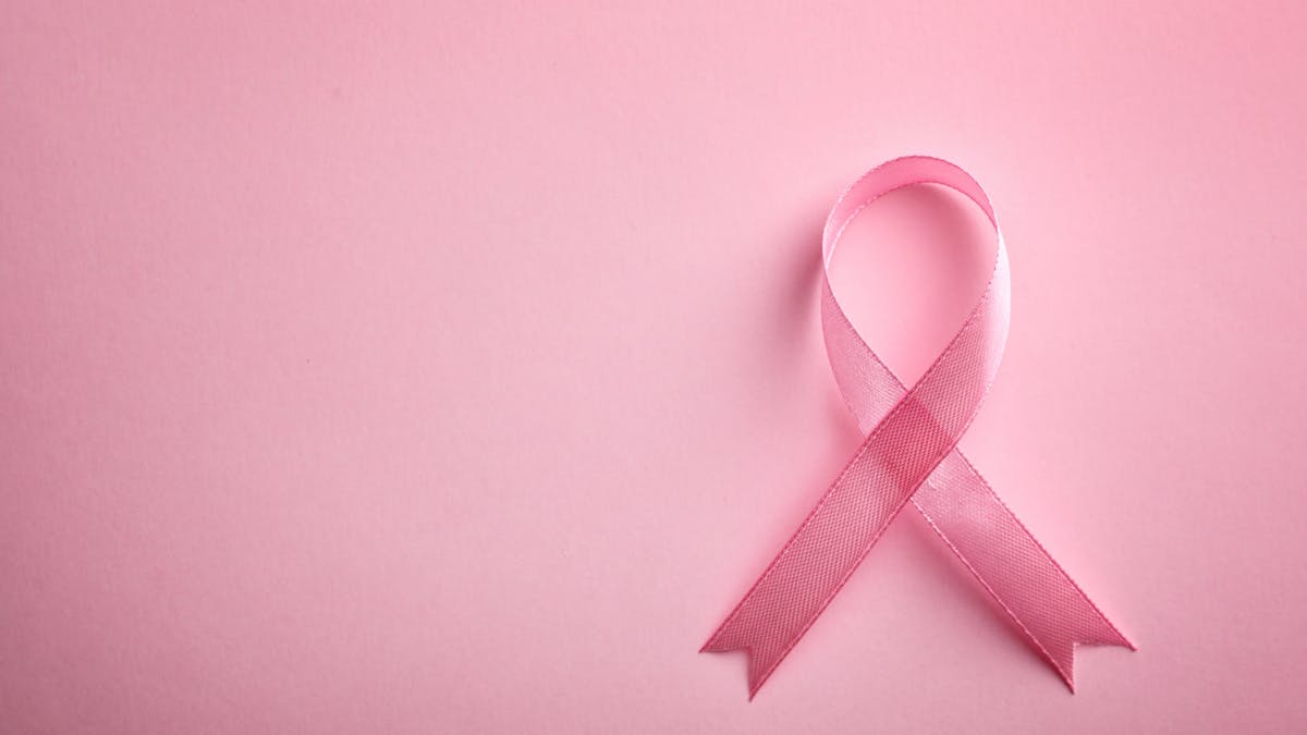 Octobre rose 2020 : les retards de diagnostics de cancers du sein s’accumulent en raison de la crise sanitaire