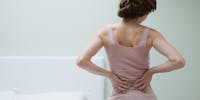 5 positions sexuelles à tester quand on a mal au dos
