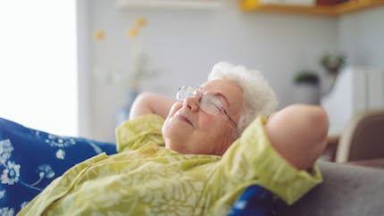 Maison de retraite : changer l’éclairage pour aider les résidents à mieux dormir