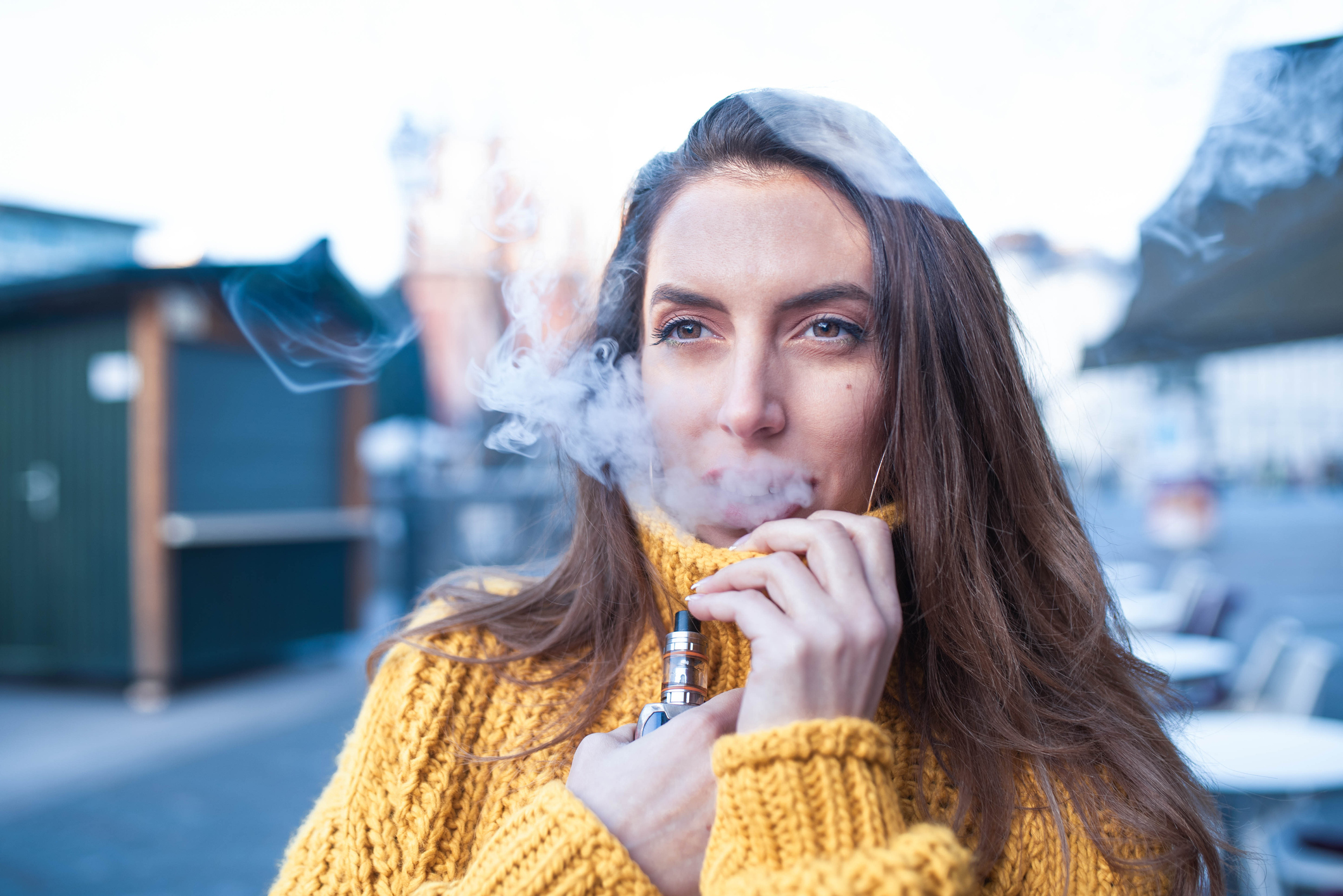 Les cigarettes électroniques, meilleures que les patchs pour arrêter de  fumer ?