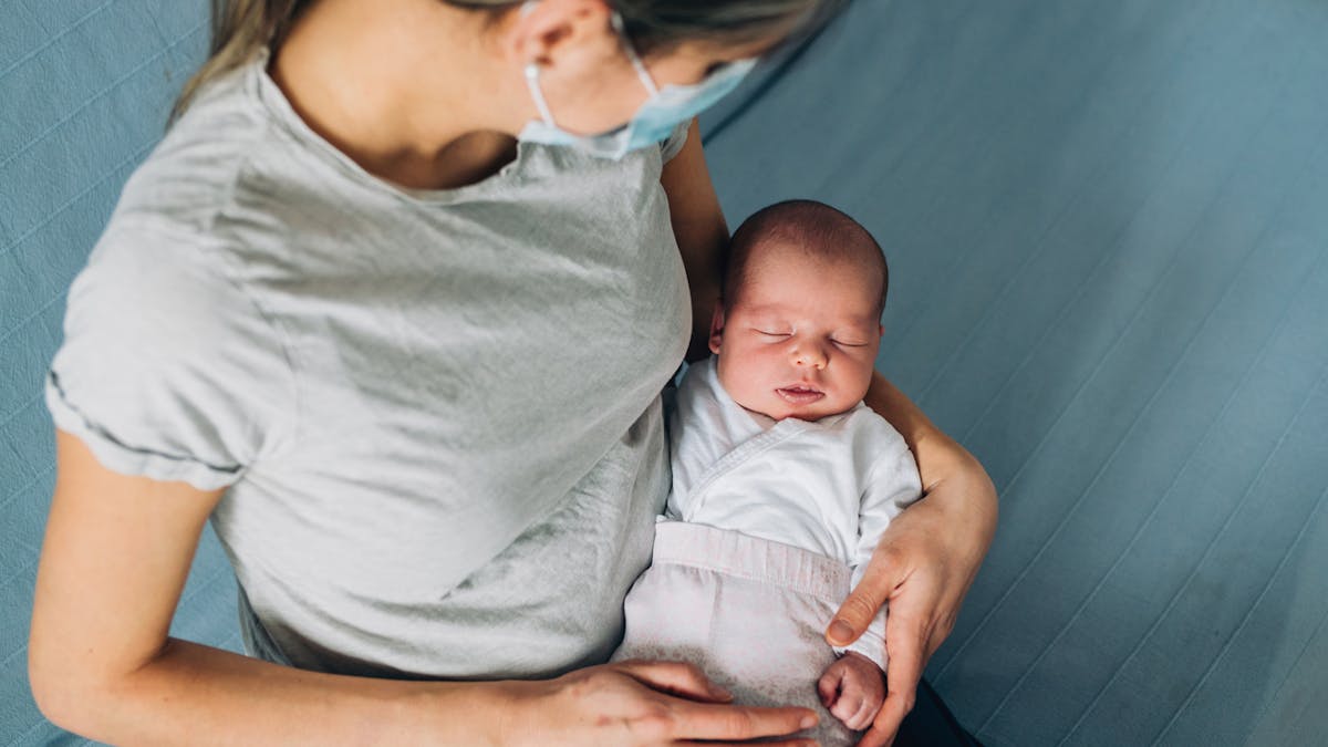 Covid 19 Environ Un Tiers Des Nourrissons Atteints L Auraient Attrape Par Leur Mere Sante Magazine Covid 19 Environ Un Tiers Des Nourrissons Atteints L Auraient Attrape Par Leur Mere Sante Magazine
