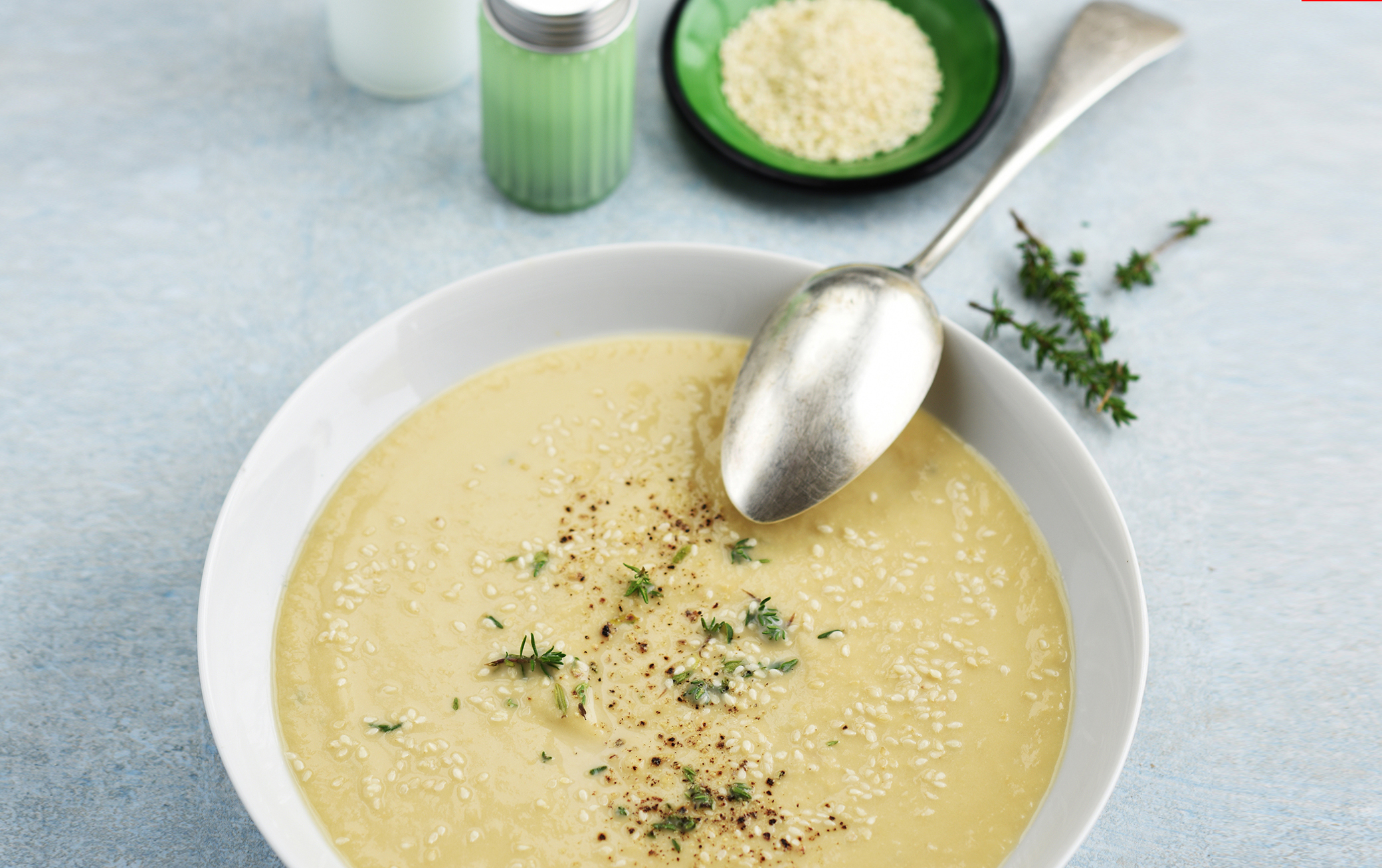 Soupe de pois chiches au sésame et au thym