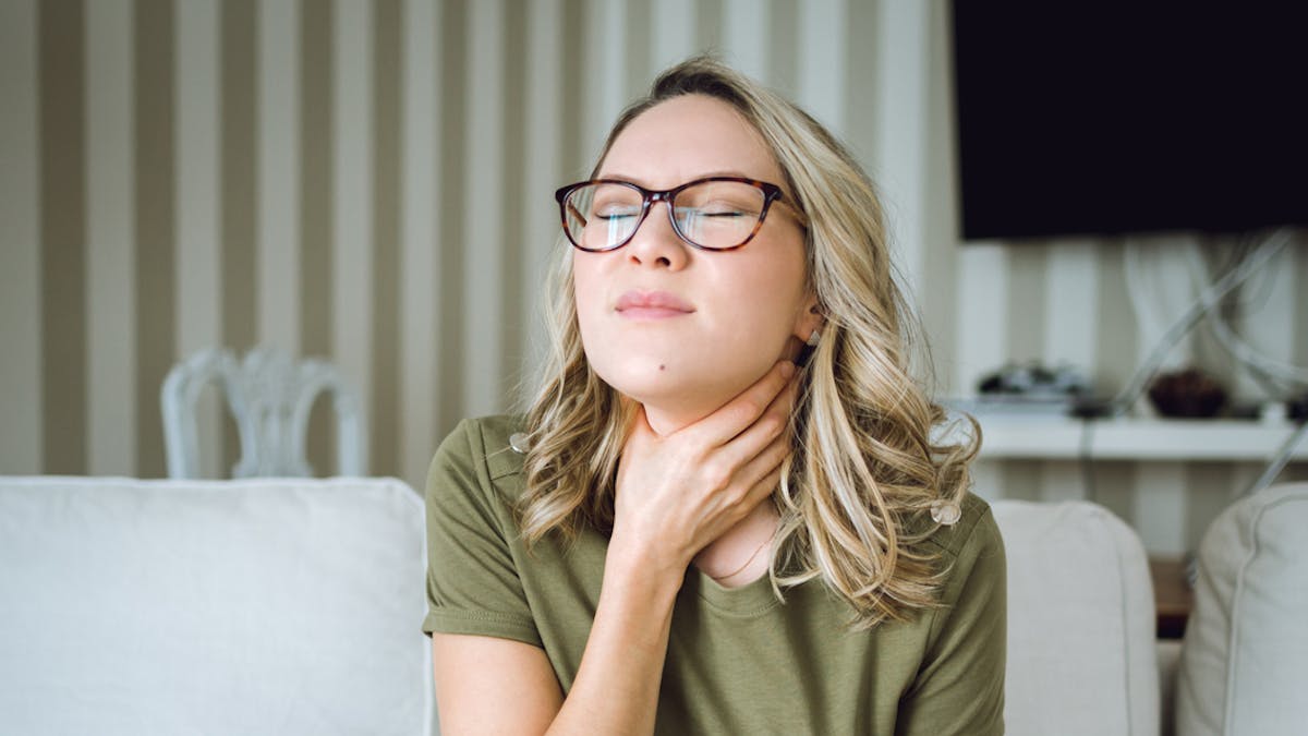 Remedes Naturels Comment Soigner Un Mal De Gorge Rapidement Sante Magazine Remedes Naturels Comment Soigner Un Mal De Gorge Rapidement Sante Magazine