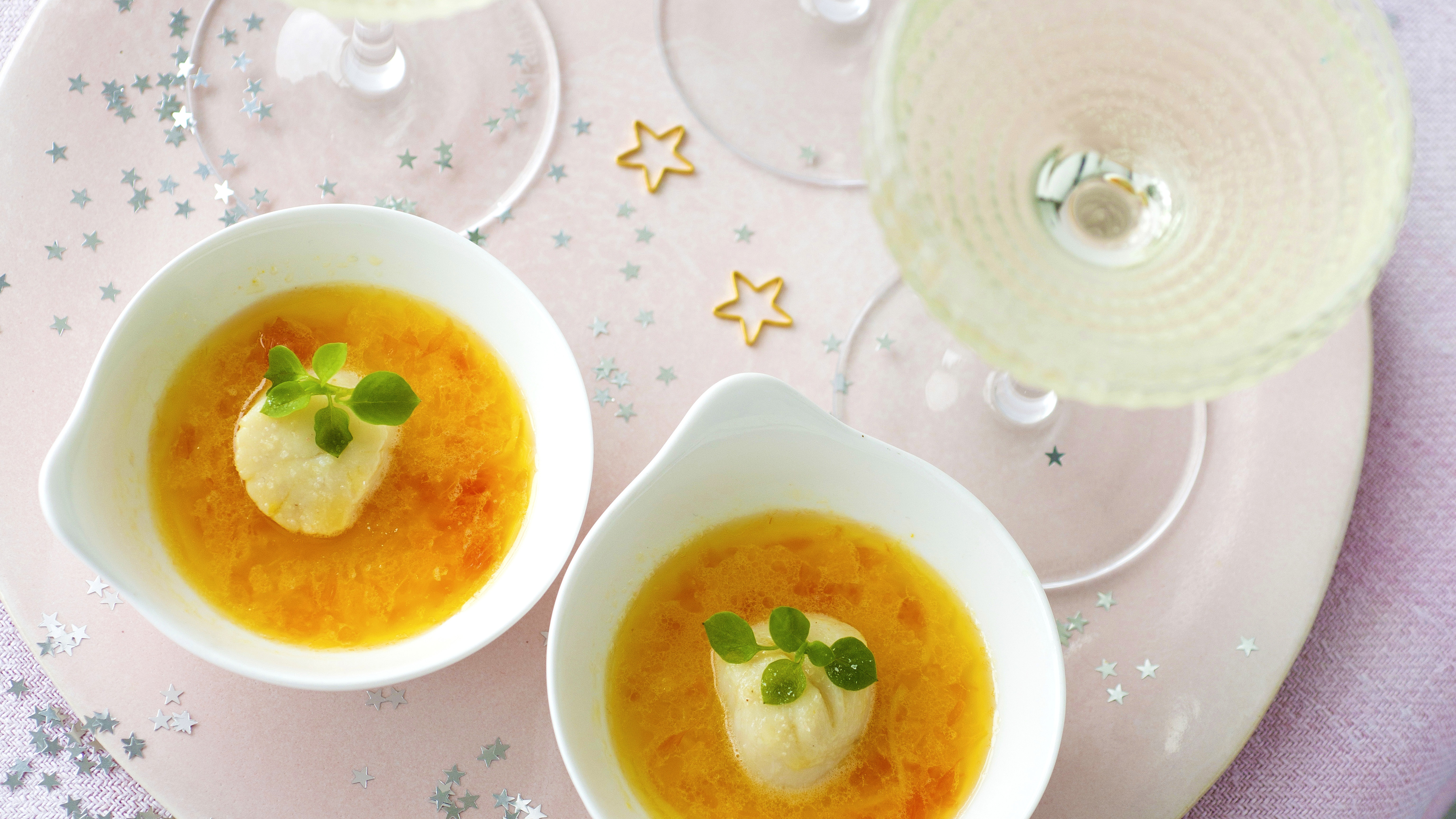 Recette De Saint Jacques Au Bouillon De Carotte Sante Magazine