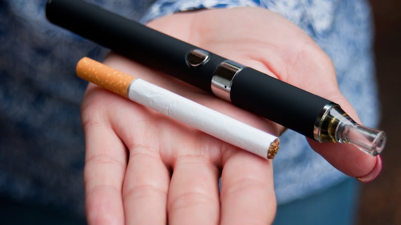 Le vapotage associé au tabagisme, probablement aussi nocif que la cigarette seule