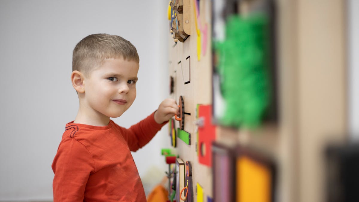 Autisme Causes Symptomes Troubles Associes Prise En Charge Sante Magazine Autisme Causes Symptomes Troubles Associes Prise En Charge Sante Magazine