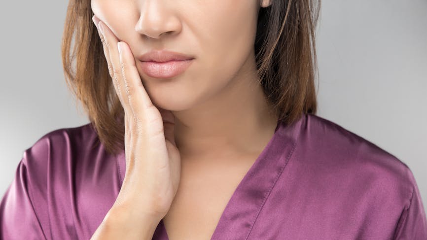 Parodontite : comprendre  cette inflammation chronique des gencives