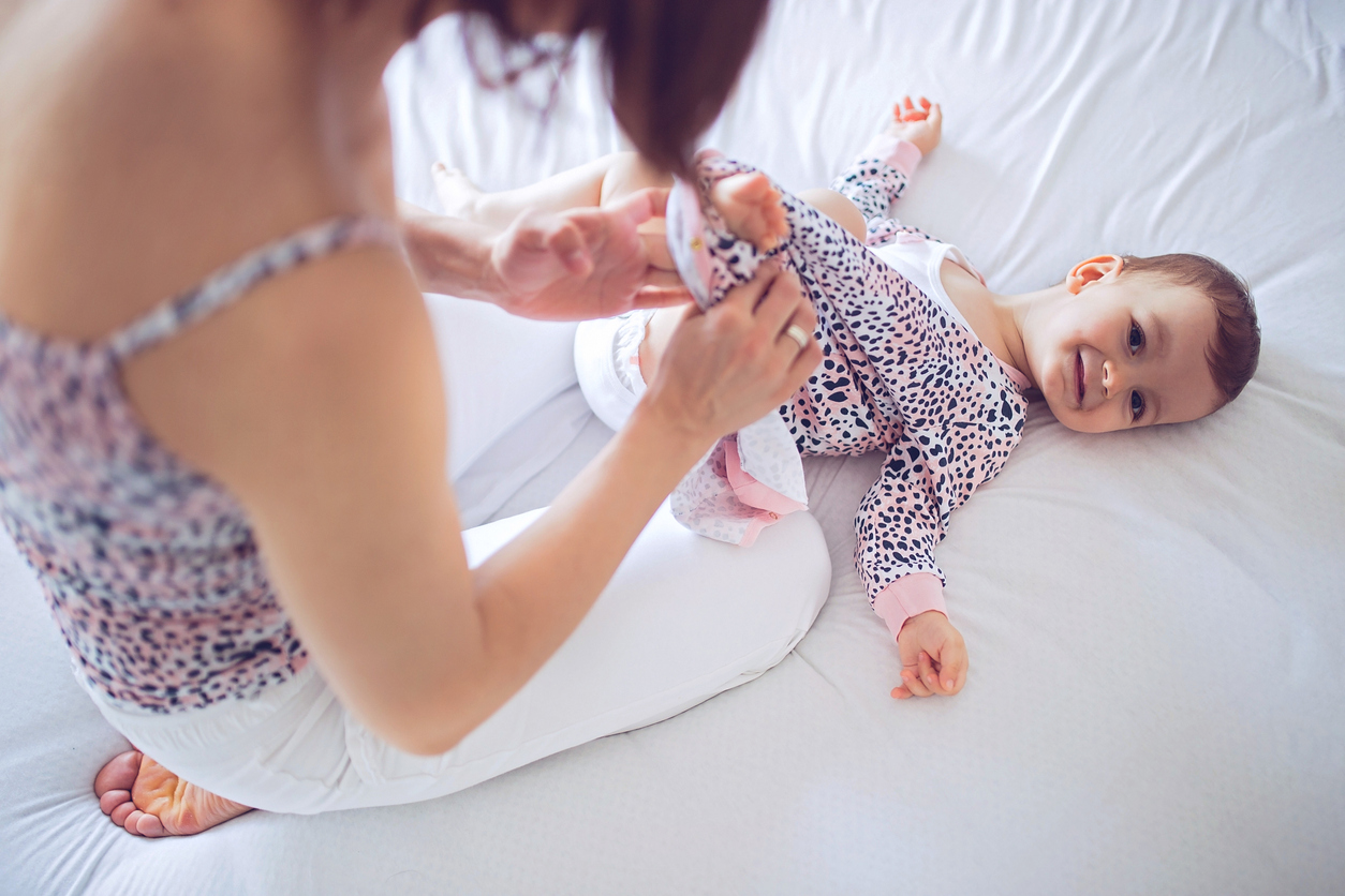 Bien Habiller Son Bebe Les Techniques Et Precautions A Adopter Sante Magazine