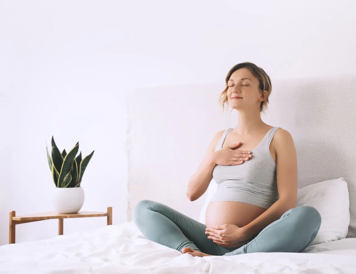 Accouchement : comment mieux gérer la douleur et le stress grâce à la sophrologie