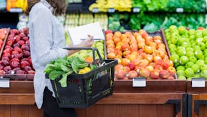 Mieux aménager les supermarchés encourage à des achats plus sains