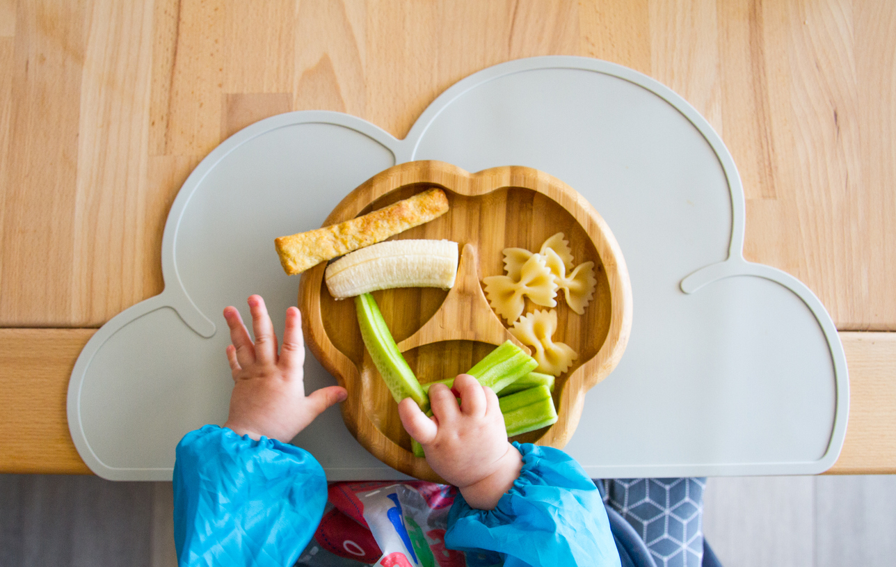 Alimentation De 18 Mois A 3 Ans Bebe Peut Il Manger De Tout Sante Magazine