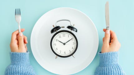 La chrononutrition : manger au bon moment pour mincir plus facilement