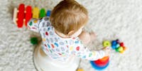 Ce Que Veulent Dire Les Couleurs Des Selles De Bebe Sante Magazine Ce Que Veulent Dire Les Couleurs Des Selles De Bebe Sante Magazine