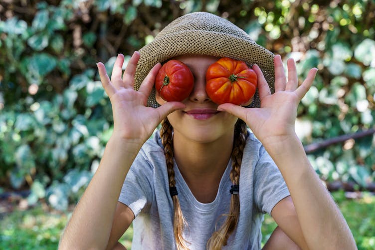 La tomate pour bébé : fruit ou légume ? Quand la consommer ? 🍅