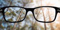 vision avec ou sans lunettes, hypermétropie
