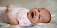 Les vomissements chez le bébé : quand s’inquiéter ?