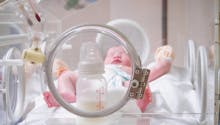 Pénurie de lait maternel : un appel aux dons pour les bébés prématurés