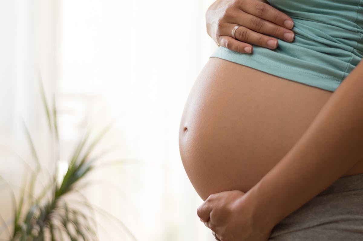 Hémorroïdes chez la femme enceinte : comment s'en débarrasser ...