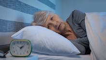 Sommeil : pourquoi dort-on moins bien quand on vieillit ?