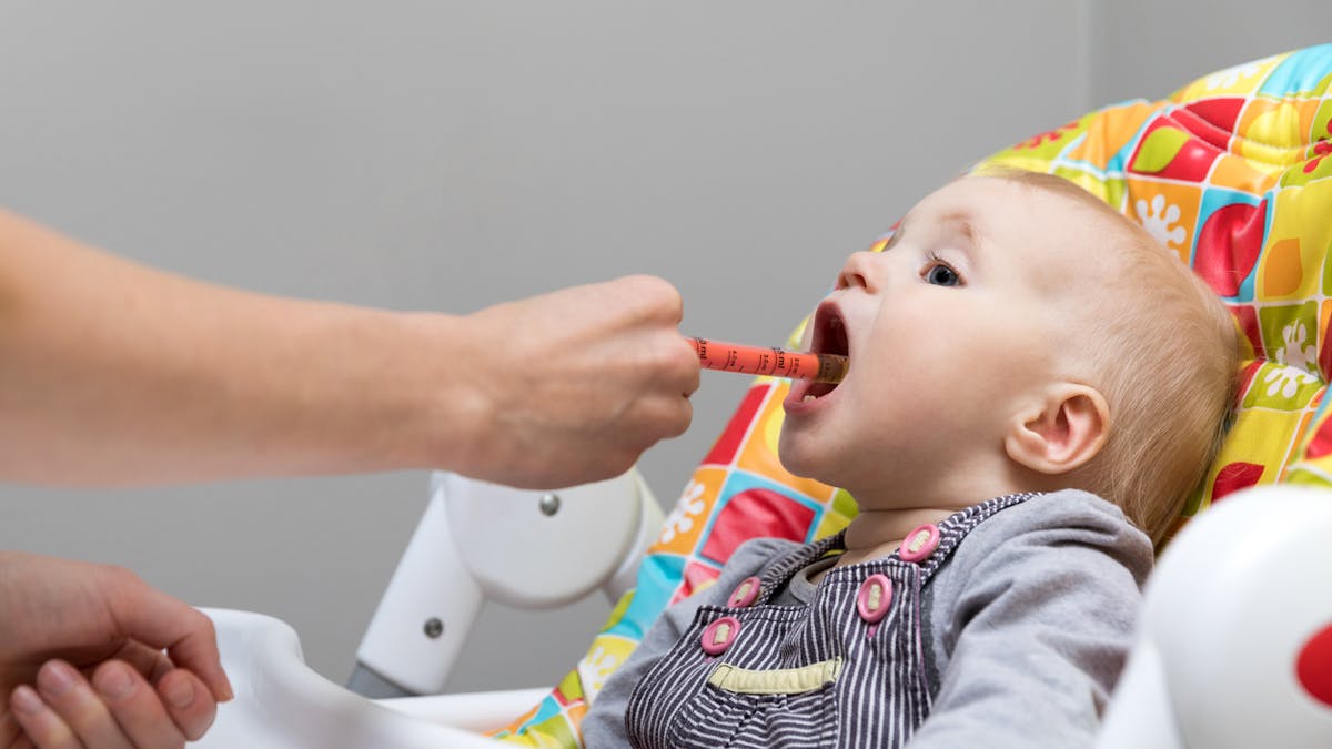 Quand Donner Des Antibiotiques A Bebe Et Lesquels Privilegier Sante Magazine Quand Donner Des Antibiotiques A Bebe Et Lesquels Privilegier Sante Magazine