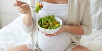 Manger végétarien pendant la grossesse : comment équilibrer ses menus ?