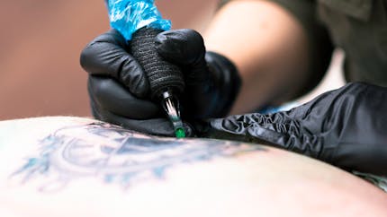 Les tatouages peuvent causer des allergies de contact