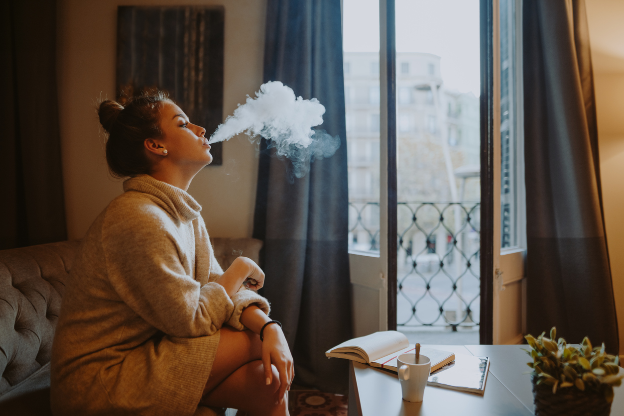 Cancer du nez : les vapoteurs, plus à risque que les fumeurs ?