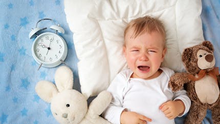 Cauchemars et terreurs nocturnes du bébé : comment réagir ?