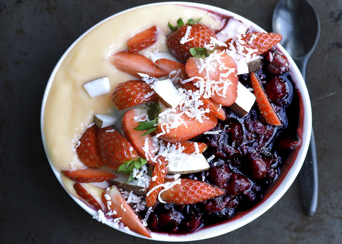 Recette de compote de fraise, pomme et poivron rouge pour bébé