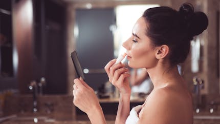 Connaissez-vous le Gym lips, cette technique pour des lèvres pulpeuses sans chirurgie ?