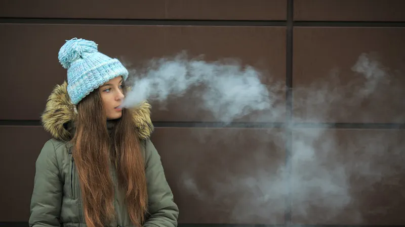 Cigarette lectronique : tout savoir sur la e-cigarette et la sant | Sant Magazine Cigarette lectronique : tout savoir sur la e-cigarette et la sant | Sant Magazine