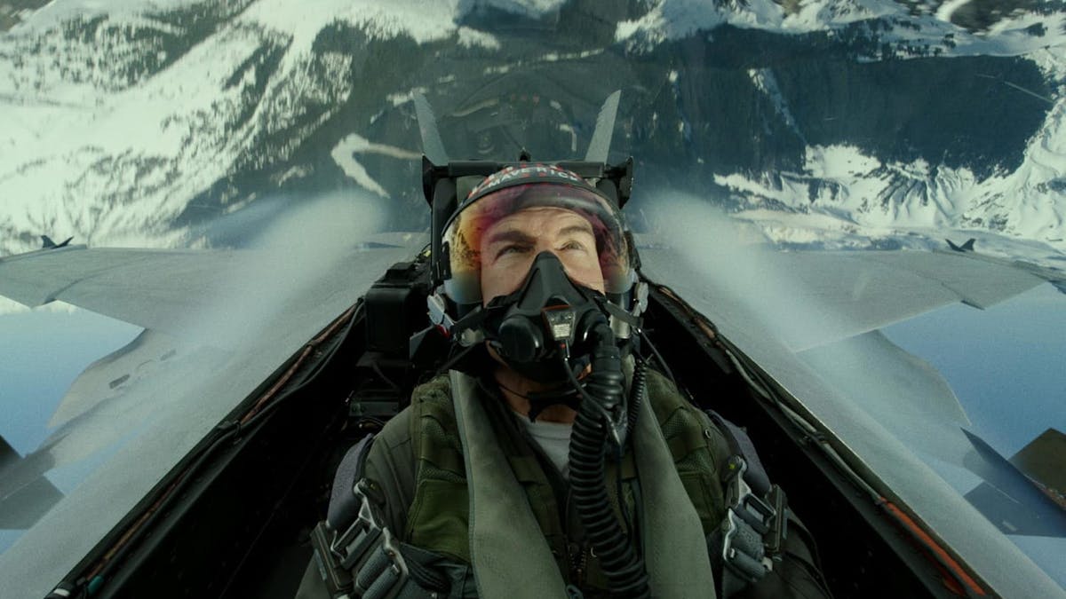Tom Cruise dans un avion de chasse (Top Gun)