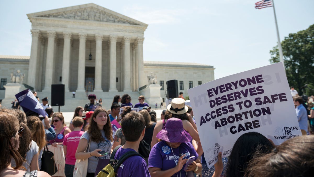 La Cour suprême des États-Unis supprime le droit à l'avortement