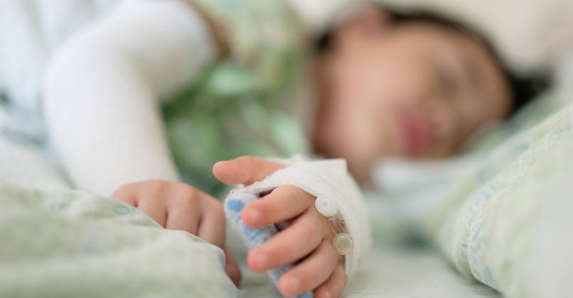 Une mère témoigne après que sa fille ait été amputée des suites d'une infection bactérienne appelée méningite