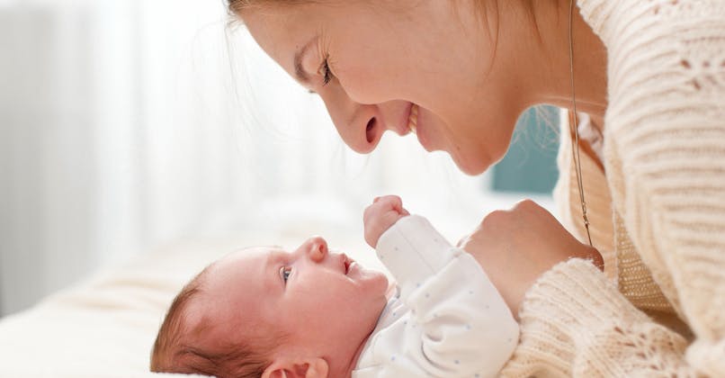 Developpement De L Enfant Que Fait Un Bebe De Trois Mois Sante Magazine Developpement De L Enfant Que Fait Un Bebe De Trois Mois Sante Magazine