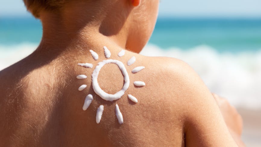 L'institut national du cancer alerte les parents sur les risques méconnus du soleil 