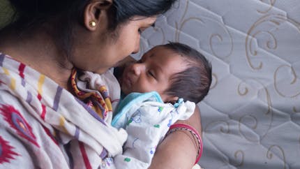 Polymélie : en Inde, un bébé naît avec quatre bras et quatre jambes