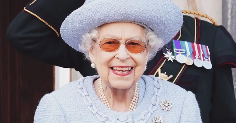 Elizabeth II : un ancien chef de Buckingham Palace révèle ses étonnantes habitudes alimentaires