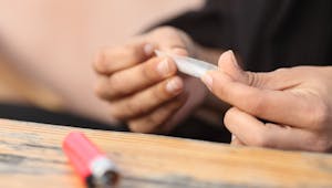 Cannabis chez l'adolescent : que faire ? Que dire à un jeune ?