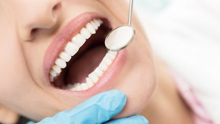 Une bonne hygiène dentaire pourrait prévenir la démence