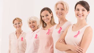 Octobre Rose : la sophrologie, une aide précieuse lors d'un cancer du sein