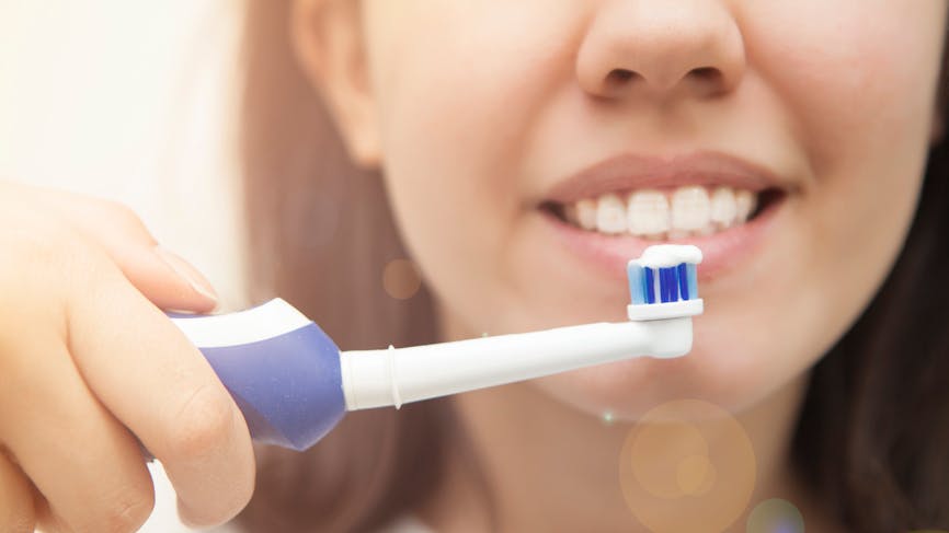 brosse à dents électrique meilleure que brosse à dents manuelle