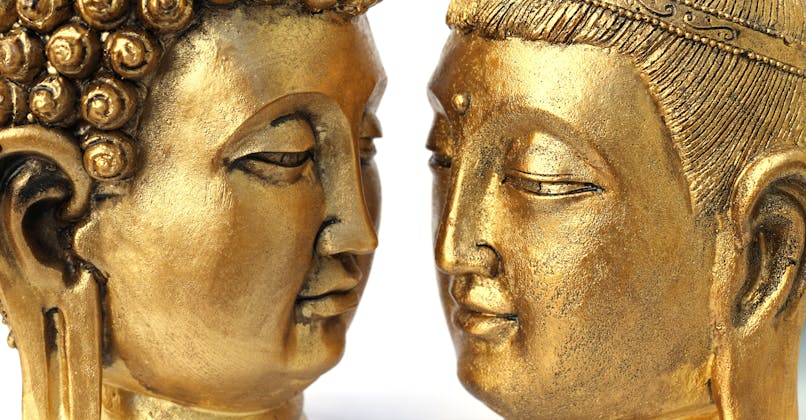 couple de bouddhas, spiritualité, médecines alternatives orientales