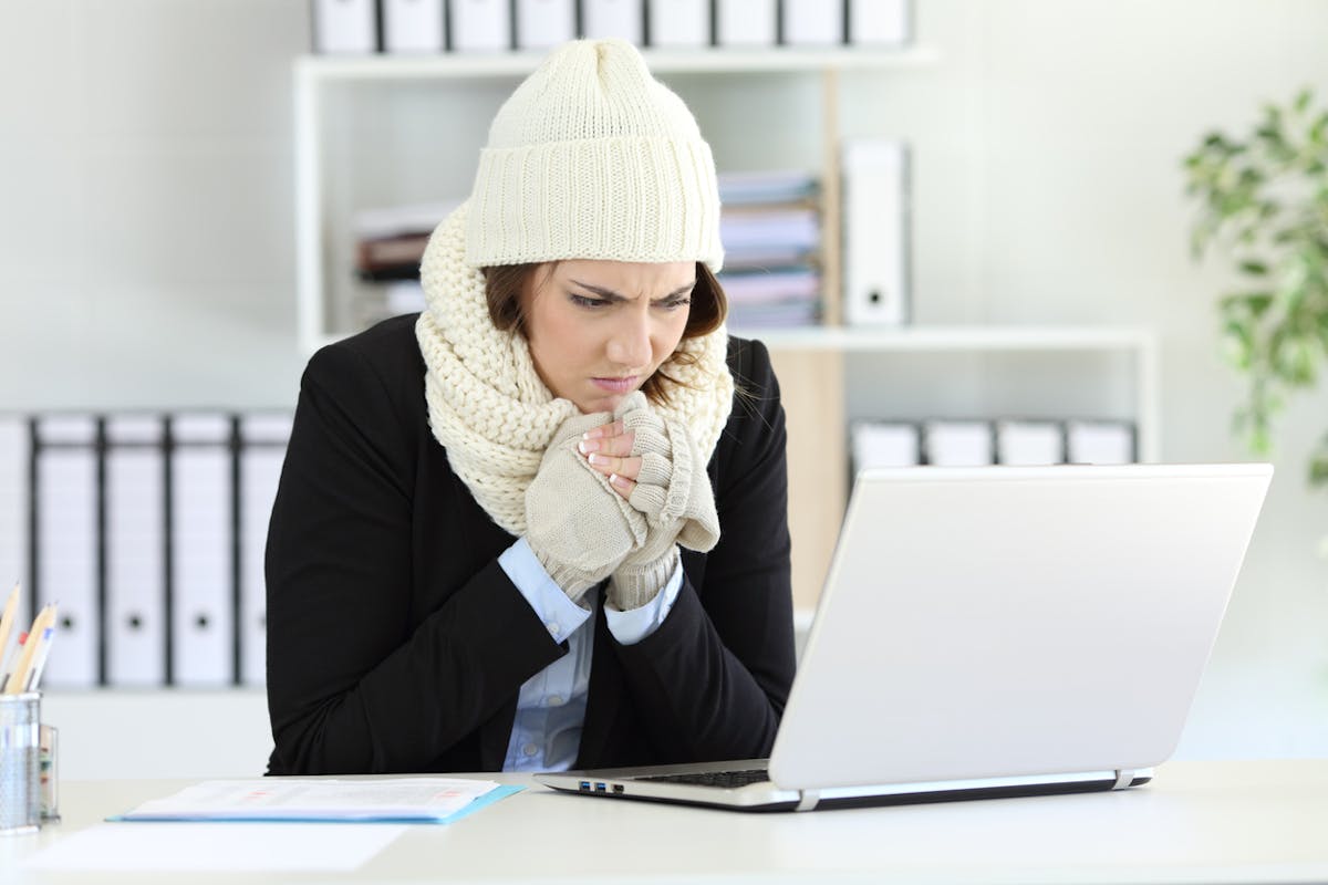 Avoir toujours froid : quelles sont les causes possibles ? | Santé ...
