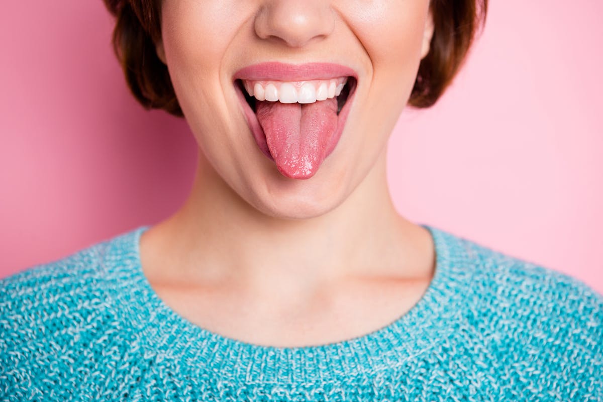 Cancer de la langue : facteurs de risque, symptômes, traitements ...
