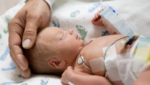 Cardiopathie congénitale :  pour la première fois, un bébé guérit grâce aux cellules souches