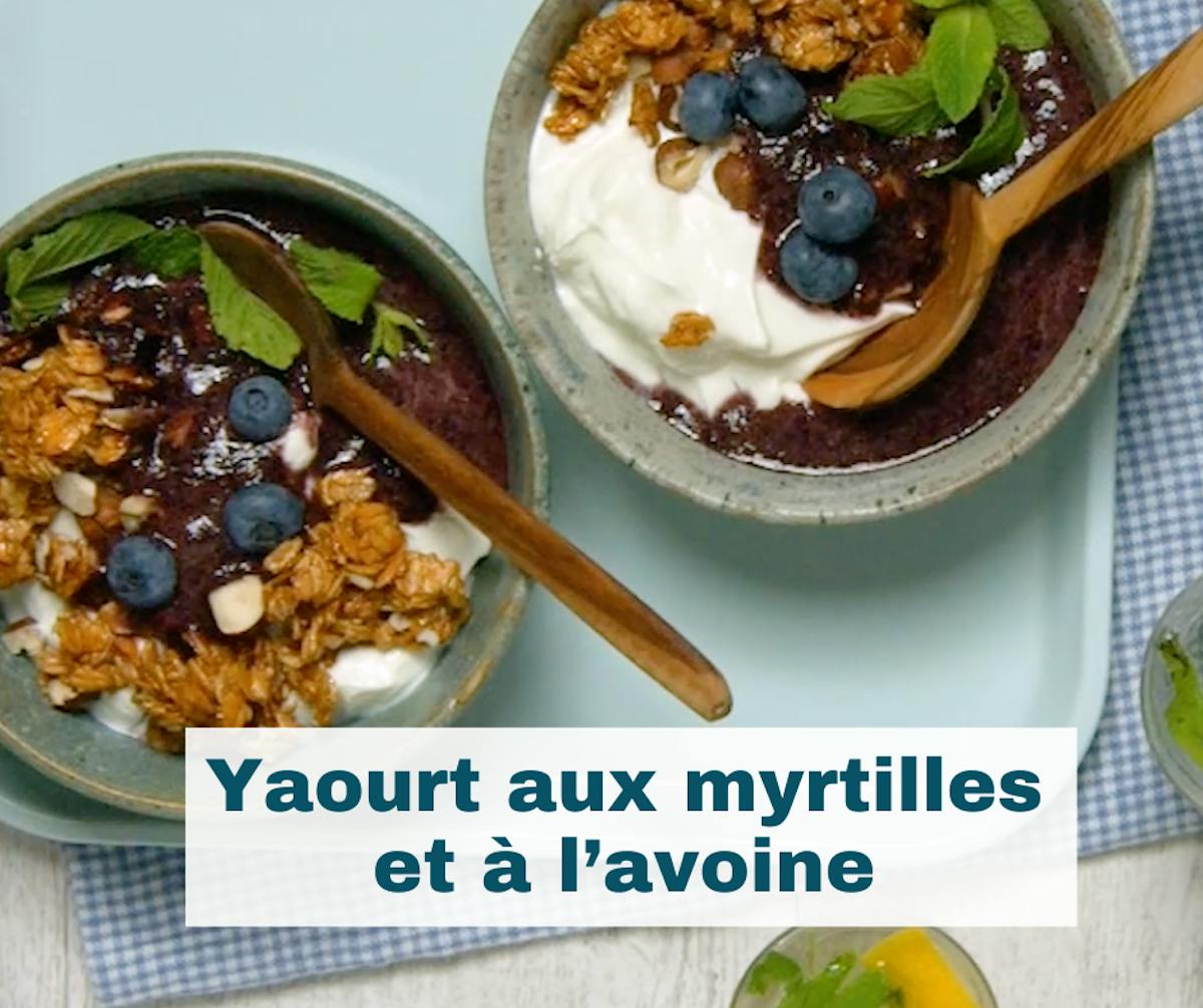 Recette Yaourt au granola, framboises et myrtilles