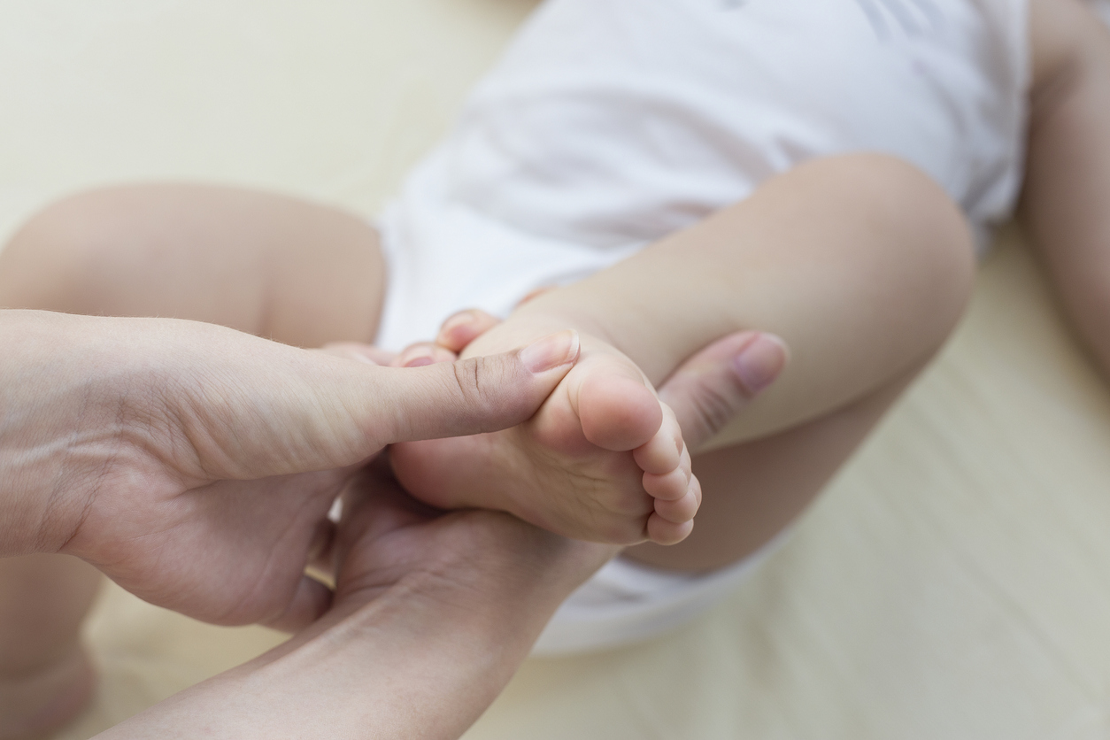 Chaussure pour pied bot bébé hot sale