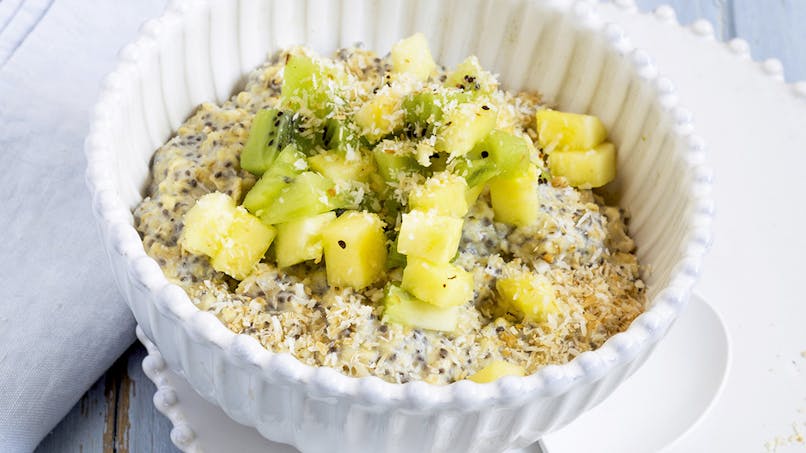 Porridge à l'ananas et au kiwi